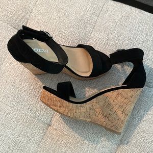 Soda Black Wedges
